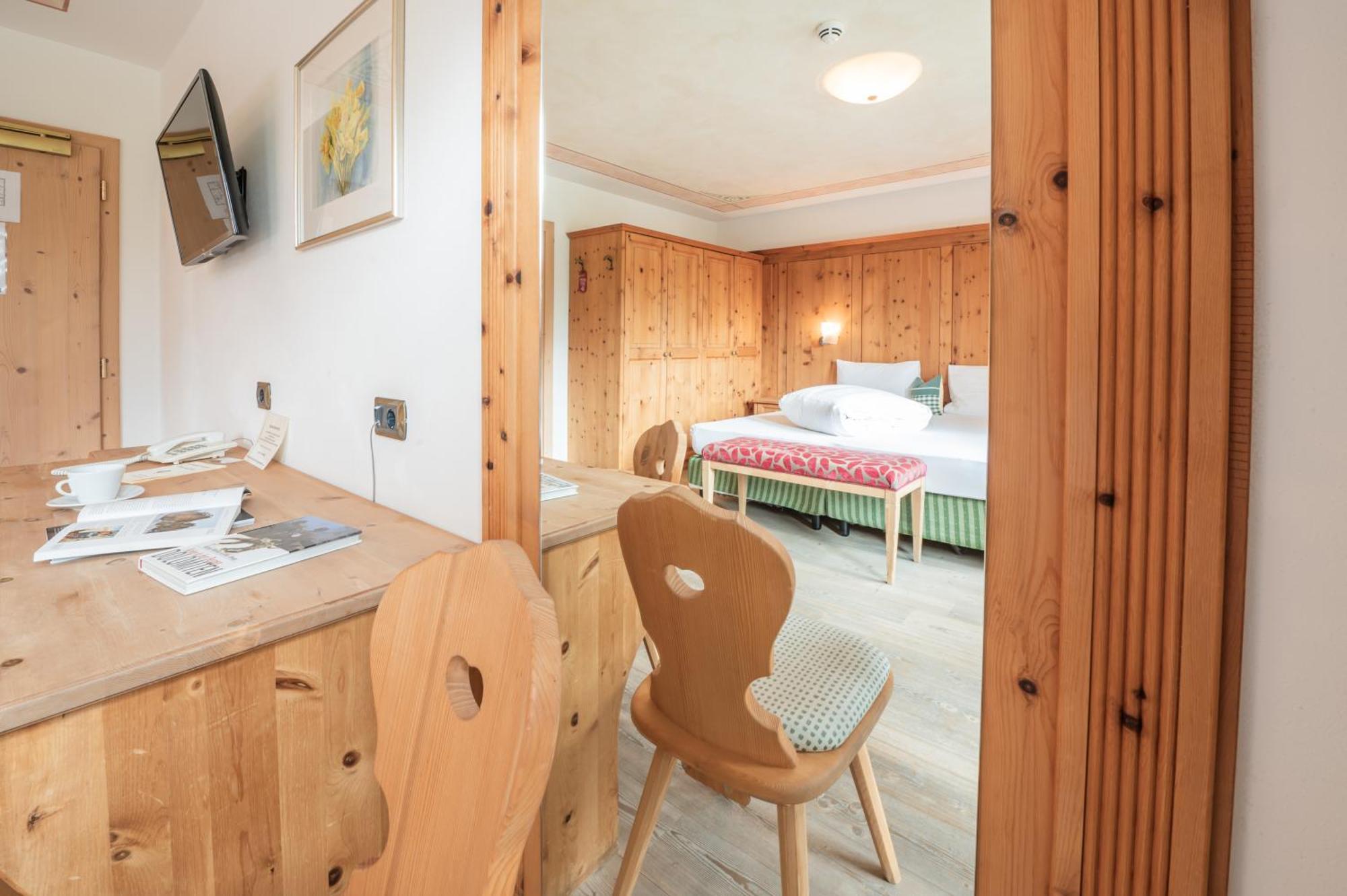 Uetia De Boerz Hotel San Martino in Badia Room photo